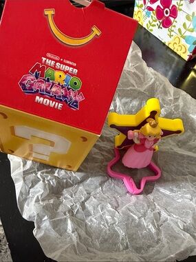 McDonald's Super Mario Galaxy Princess Peach Figure - Pink & Yellow